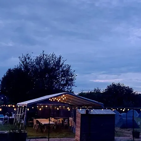 Camping Pop Up & Tomorrow's Paradise & Private Transport Tml Schelle